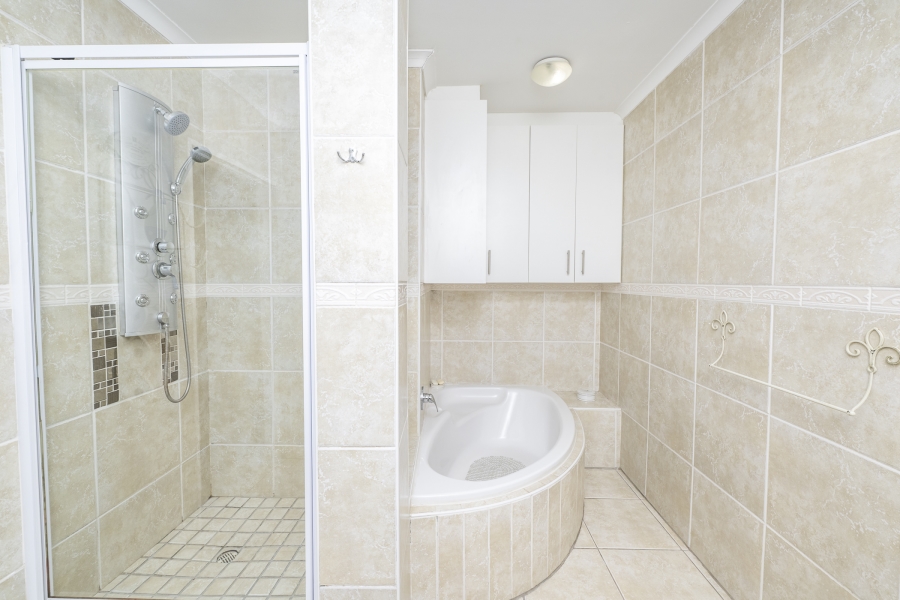 7 Bedroom Property for Sale in Eversdal Western Cape